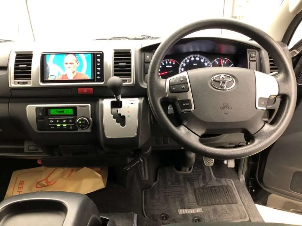 Hiace 2019 Super GL Key Black TRH200-0302267 (6).webp