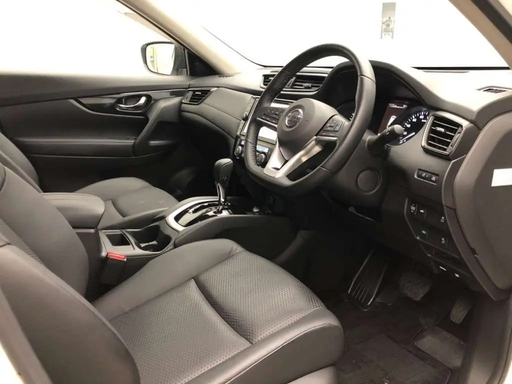 X-Trail 2019 20X EB Pearl HT32-157396 (5).webp