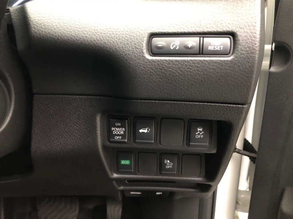 X-Trail 2019 20X EB Pearl HT32-157396 (7).webp