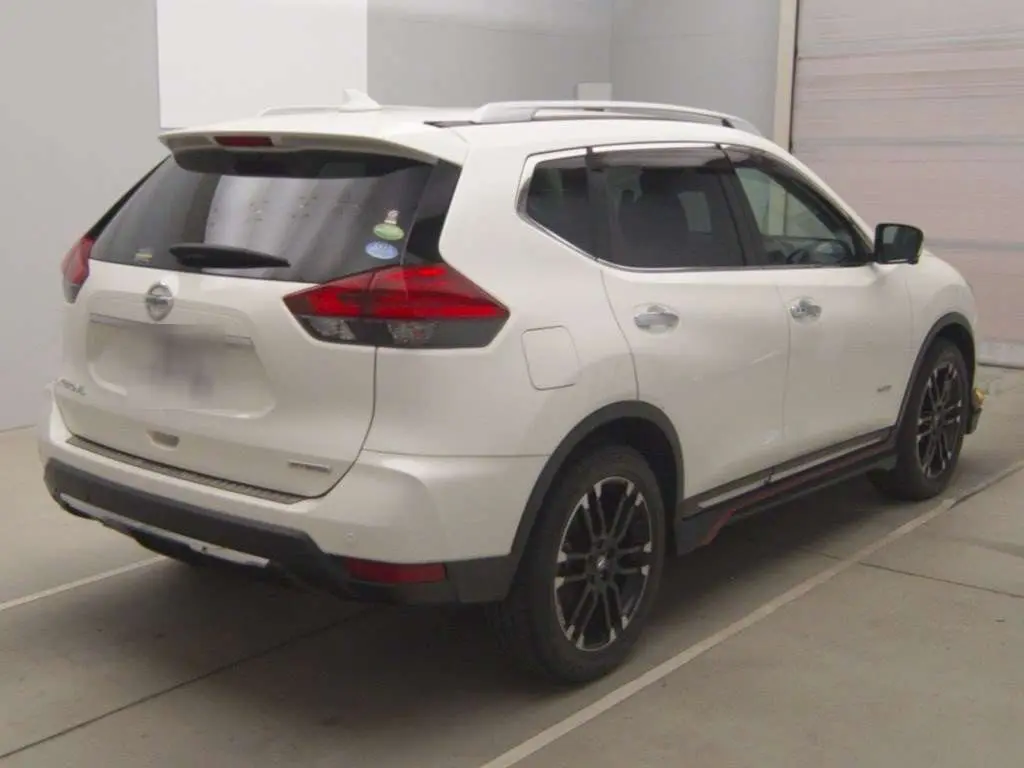 X-Trail 2019 20X EB Pearl HT32-157396 (2).webp