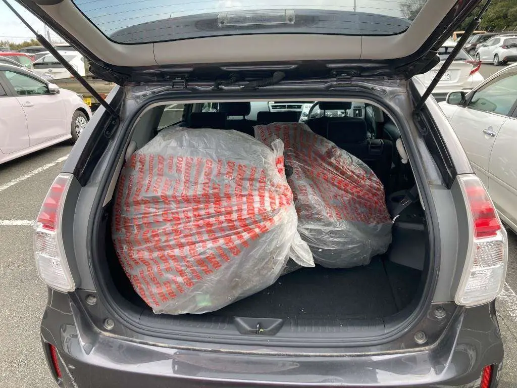 Prius Alpha 2020 S Touring Grey Metallic ZVW40-0037670 (8).webp