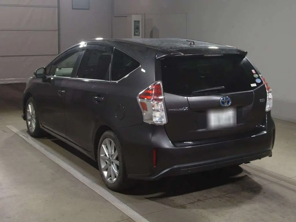 Prius Alpha 2020 S Touring Grey Metallic ZVW40-0037670 (4).webp