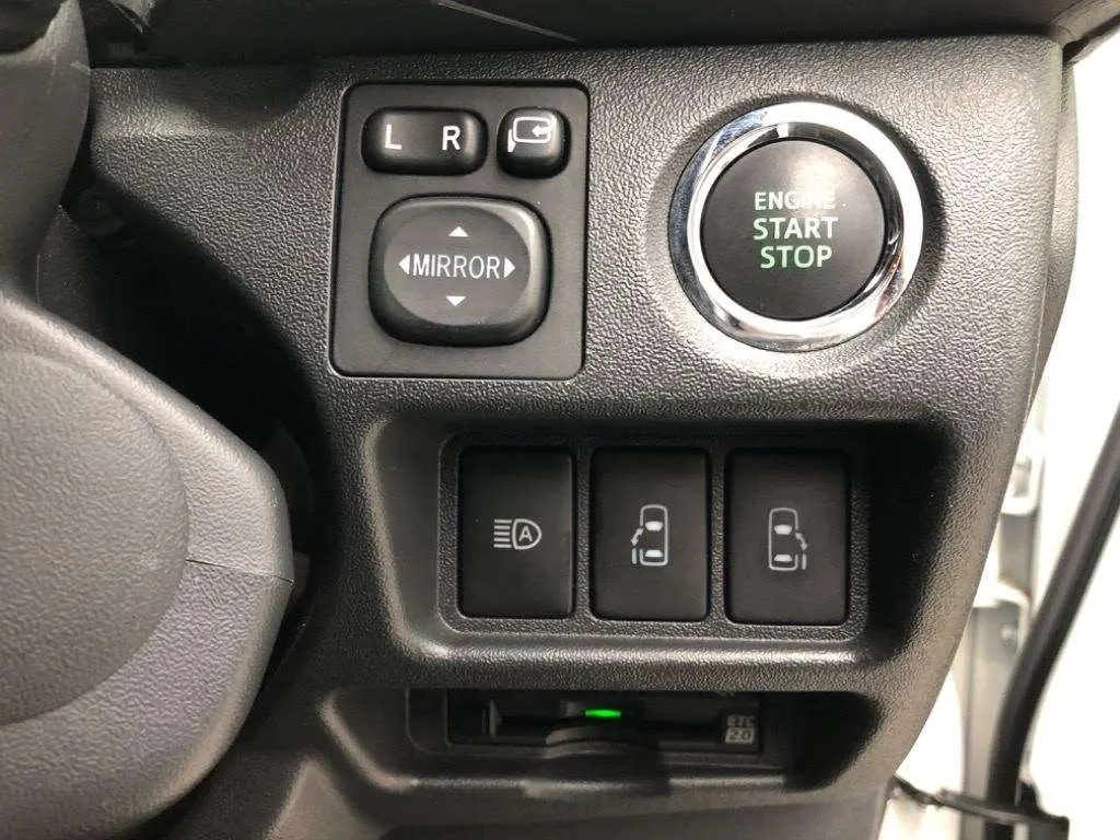 Hiace 2022 Super GL DPS Pearl TRH200-0367507 (7).webp
