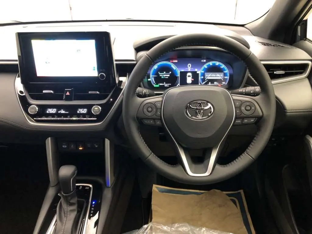 Corolla Cross 2025 Z Massive Grey ZVG13-1071714 (6).webp