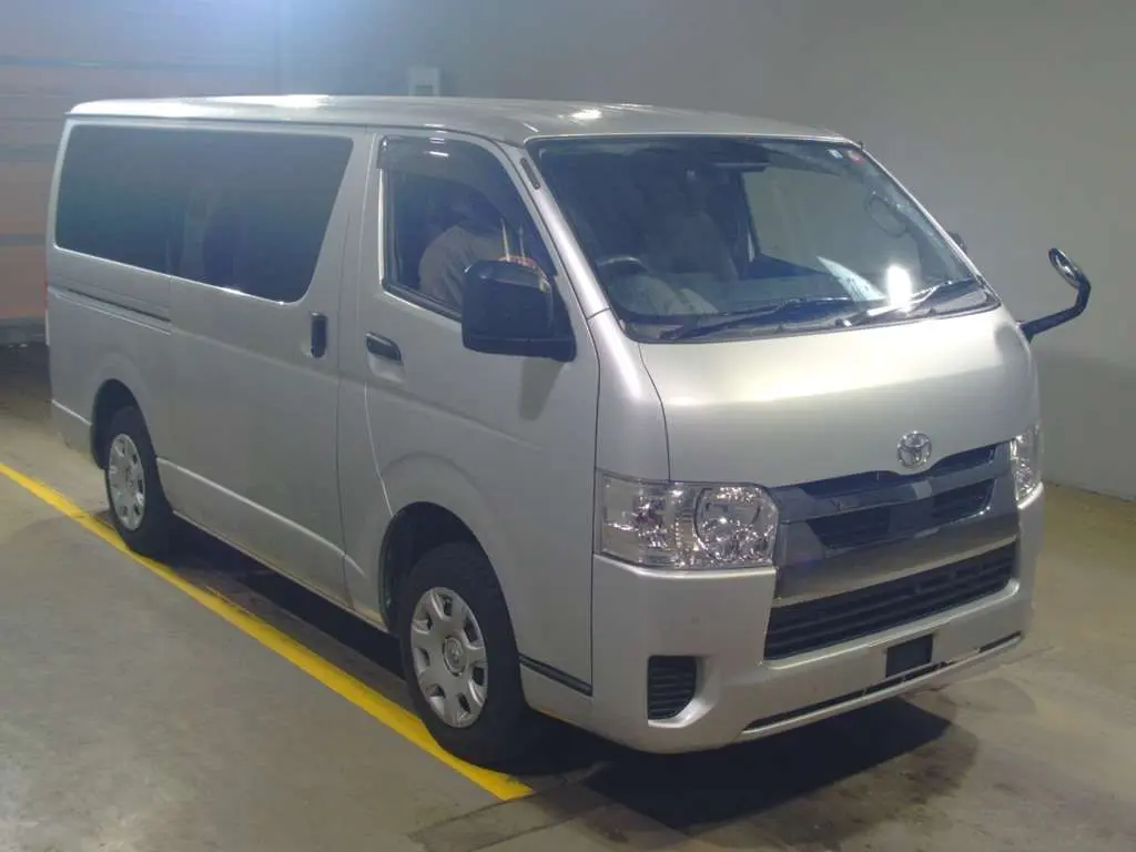 Hiace 2020 NS GL (HS DA 4C) Silver TRH200-0322249 (1).webp
