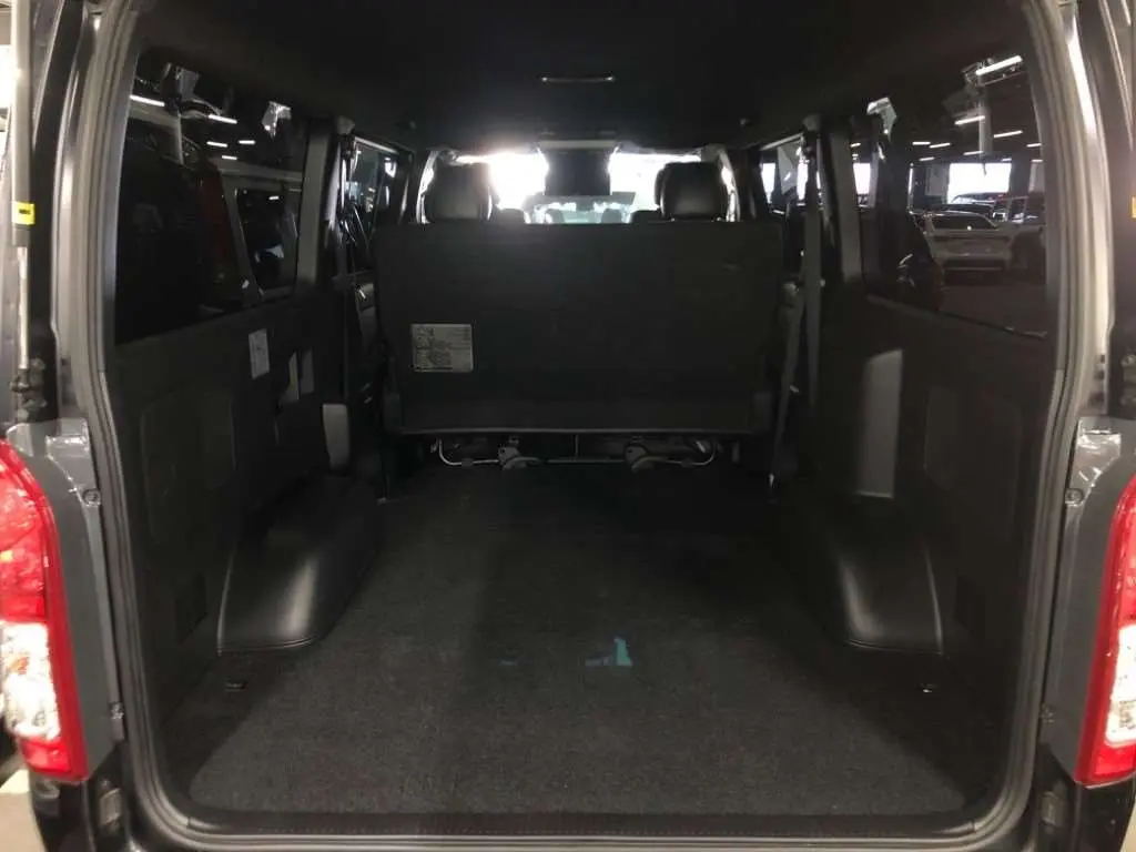 Hiace 2020 Super GL DPS Black Pearl TRH200-0320189 (13).webp