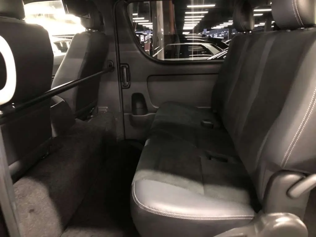 Hiace 2020 Super GL DPS Black Pearl TRH200-0320189 (12).webp