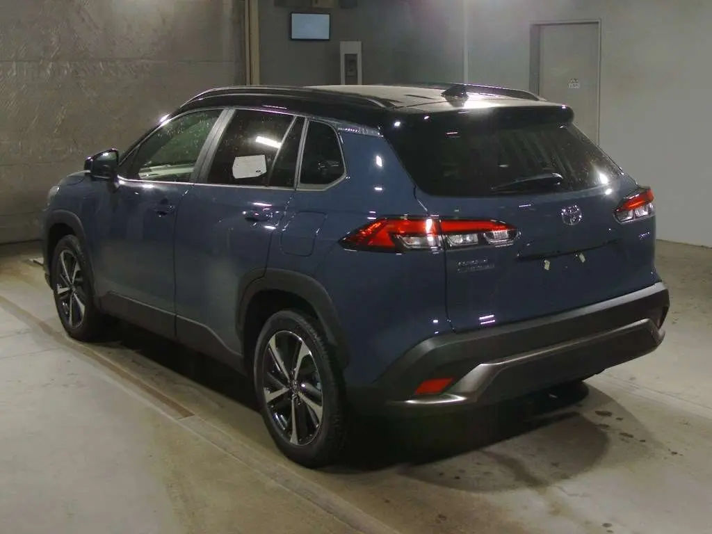 Corolla Cross 2025 Z Massive Grey ZVG13-1071442 (4).webp